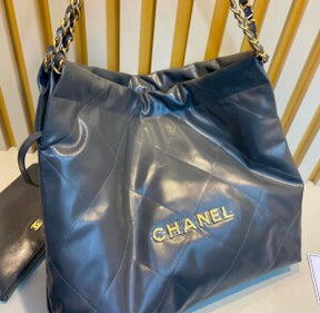 BOLSA CC 22 SHINY CALFSKIN MEDIA CINZA
